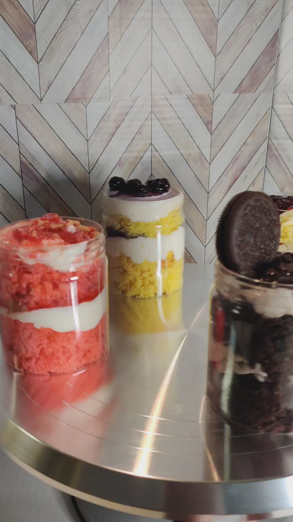 Cookies 'n' Cream Cake Jar